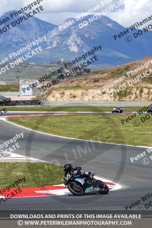 cadwell no limits trackday;cadwell park;cadwell park photographs;cadwell trackday photographs;enduro digital images;event digital images;eventdigitalimages;navarra;no limits trackdays;peter wileman photography;racing digital images;trackday digital images;trackday photos